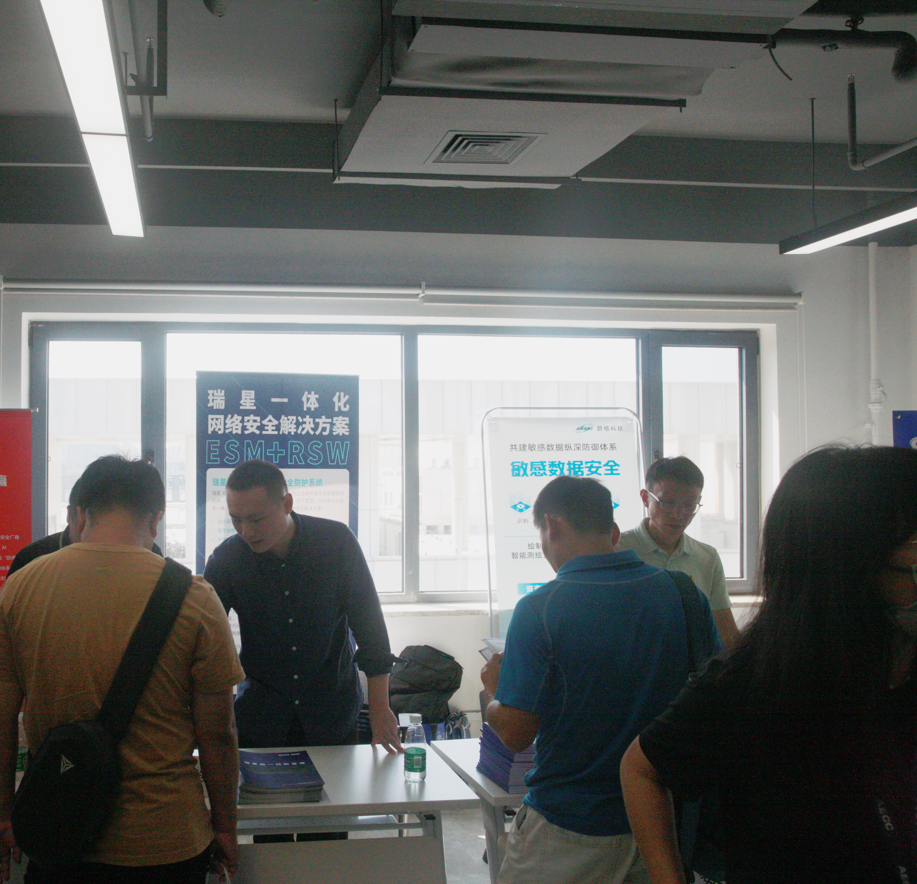 5034c4ab32c9a27a3793a33080facee5.jpg 5034c4ab32c9a27a3793a33080facee5.jpg